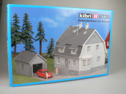 Neuer Preis! H0 Kibri 8738 'Einfamilienhaus mit Garage', neu