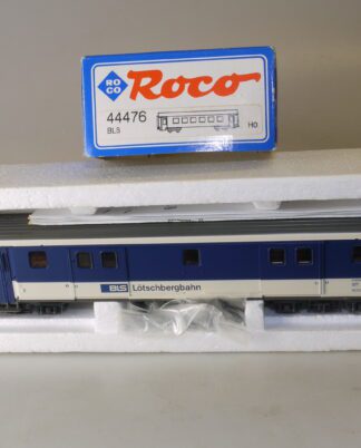 Roco H0 44476 Gepäckwagen BLS, Achsen fehlen/ovp