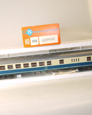 H0 Roco 4258 Abteil/Gepäckwagen 2.Kl., TOP/OVP/KK/Passagiere