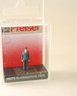 1:87/h0 Preiser 28070 Bundespolizist 2006 - neuw./ovp