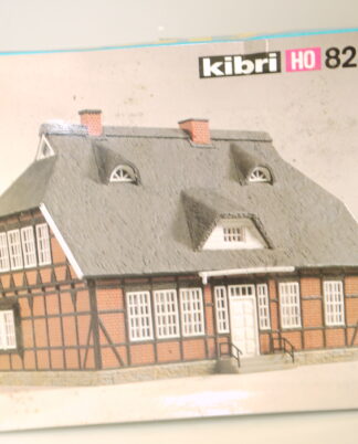1:87 Kibri Bausatz 8238 Landschulheim, neuw./ovp