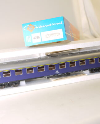 H0 Roco Personenwagen 4296/44457 Schnellzugwagen DB 1.Kl., top/AC-Achsen/KK