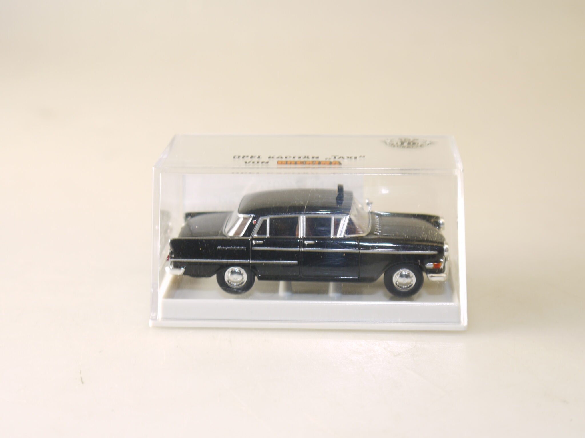 1:87 Brekina 246017 Opel Kapitän Taxi, neuw./ovp