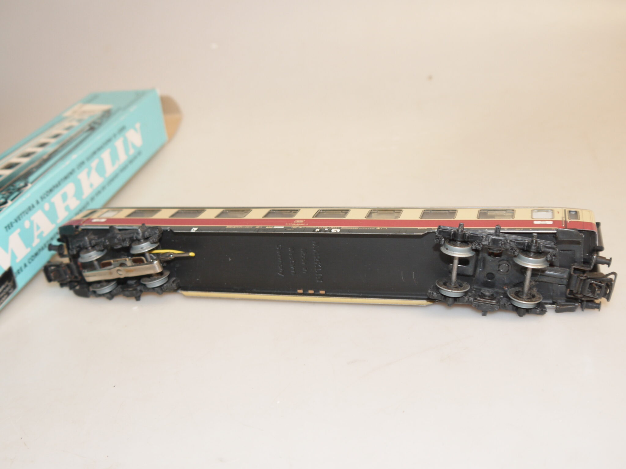 H0: Märklin 4089 TEE-Abteilwagen mit Schlussbeleuchtung, neuw./ovp – Bild 2