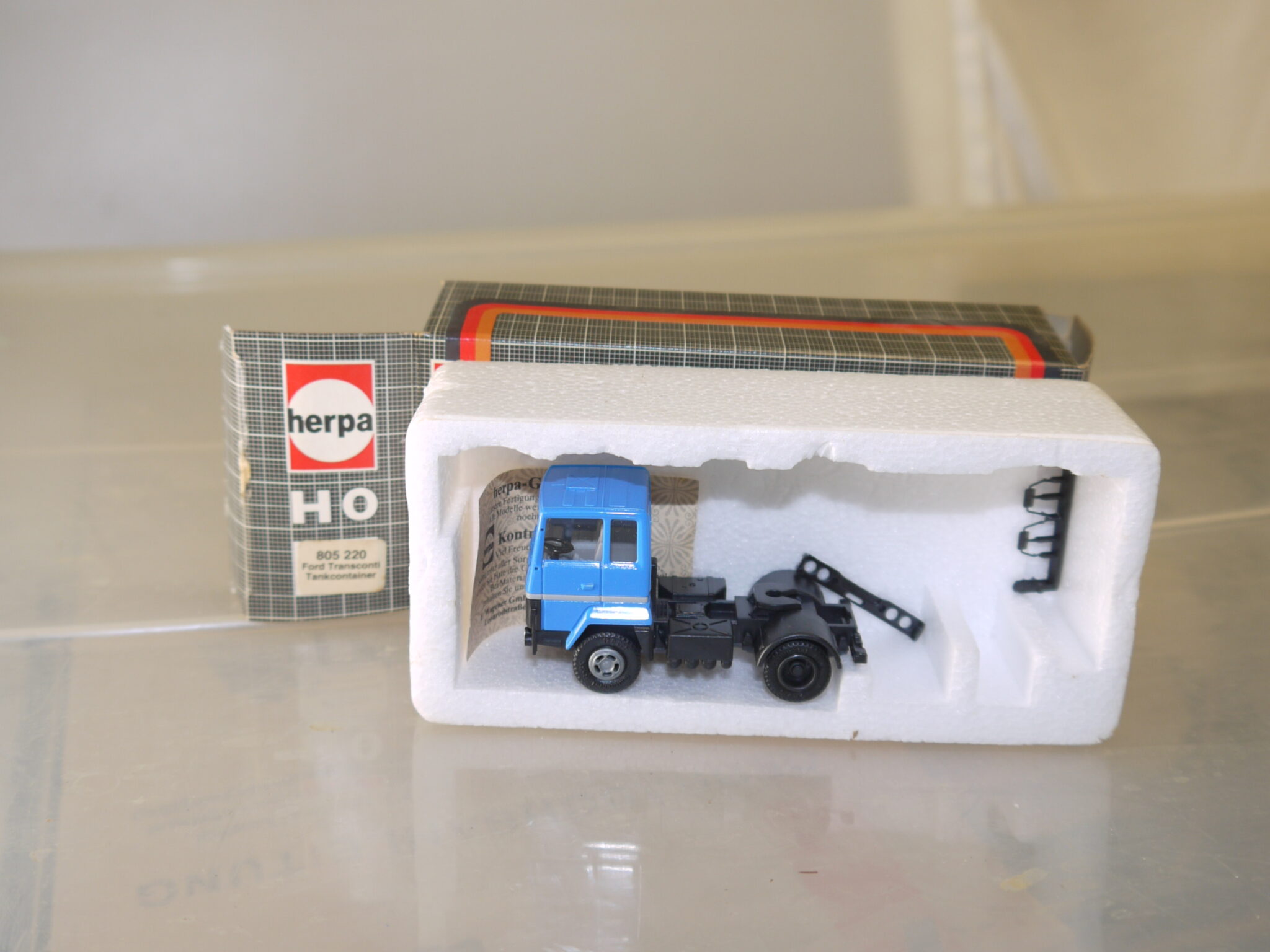 1:87 Herpa 805220 Ford Transconti Cont. Sz, neuw./ovp/Cont. fehlt