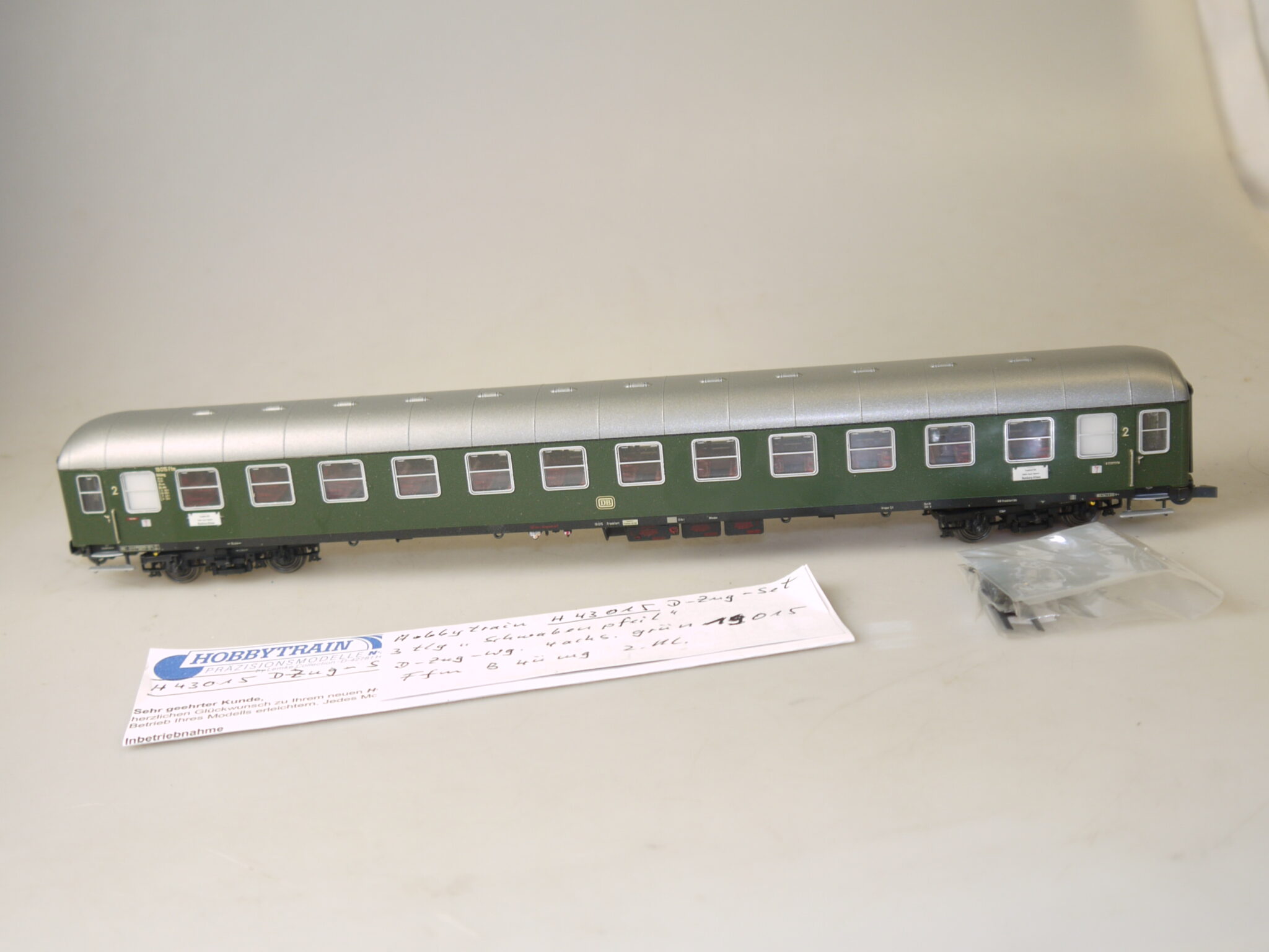 Hobbytrain aus Set H43015 F-Zug Schwabenpfeil 2. Kl.19015 Ffm, top, aber ohne OVP