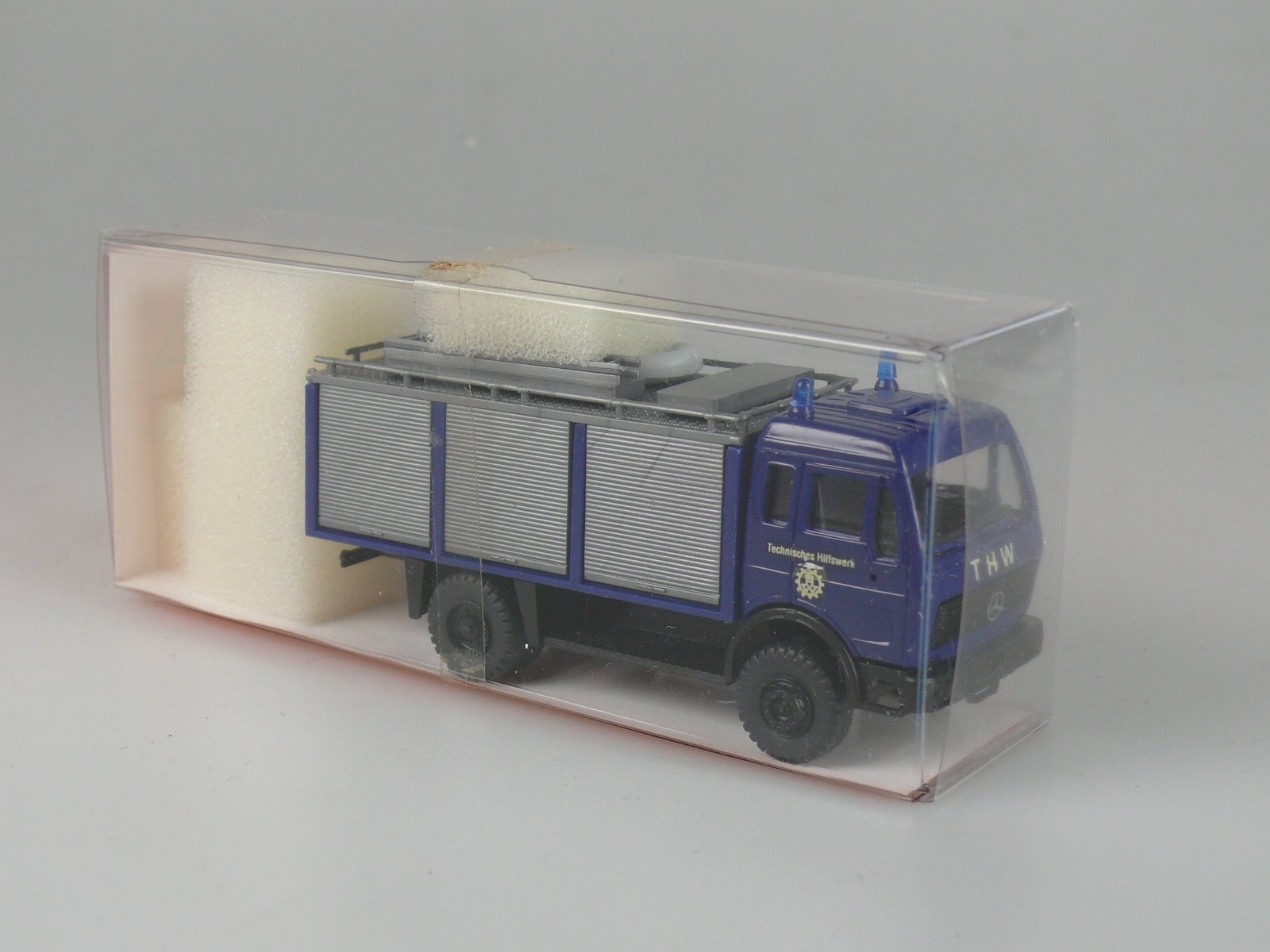 1.87 Roskopf 453: MB/BACHERT THW RÜSTWAGEN – NEU