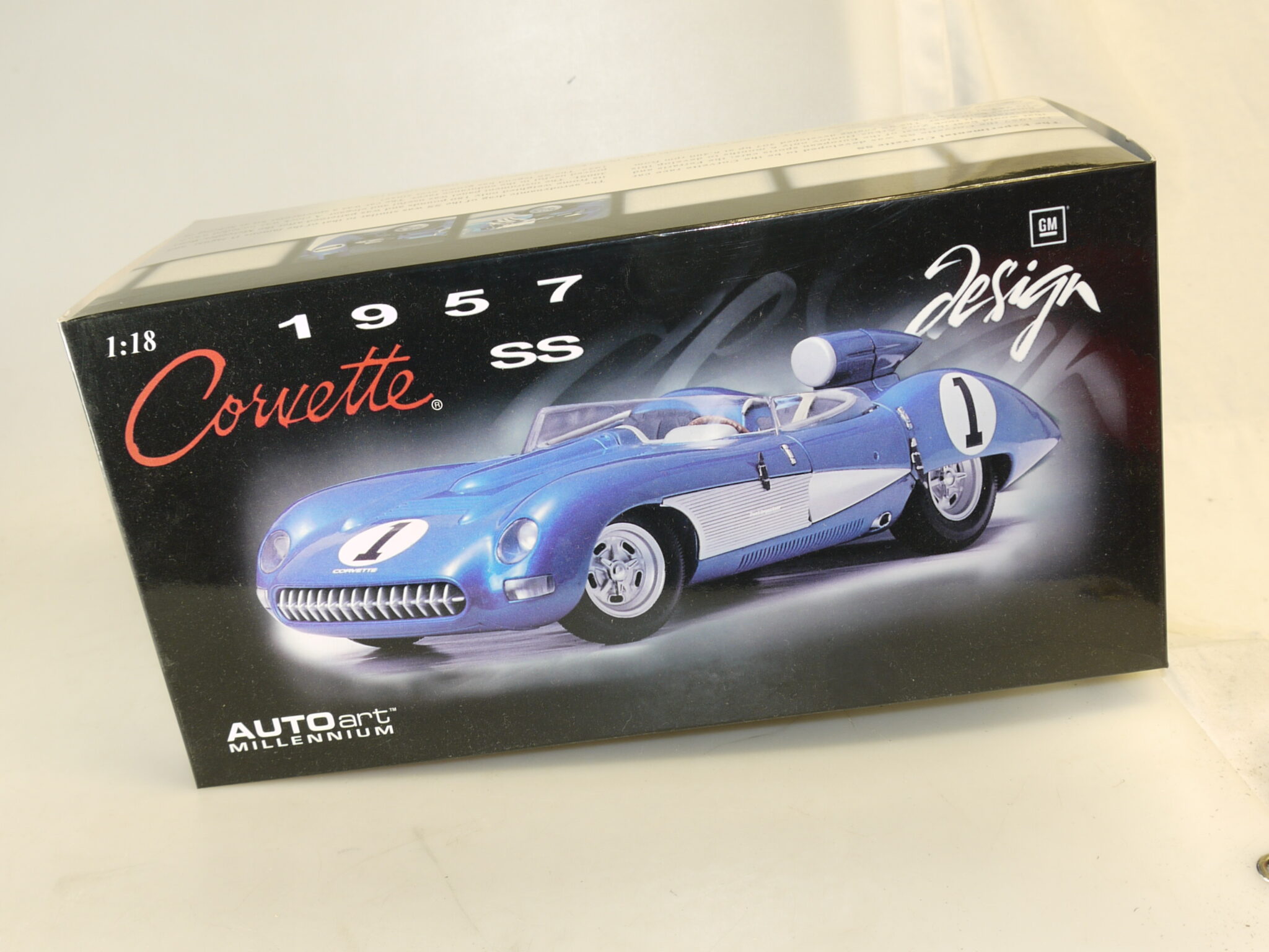 1:18 AUTOart Millenium Covette SS 1957, neuw./ovp