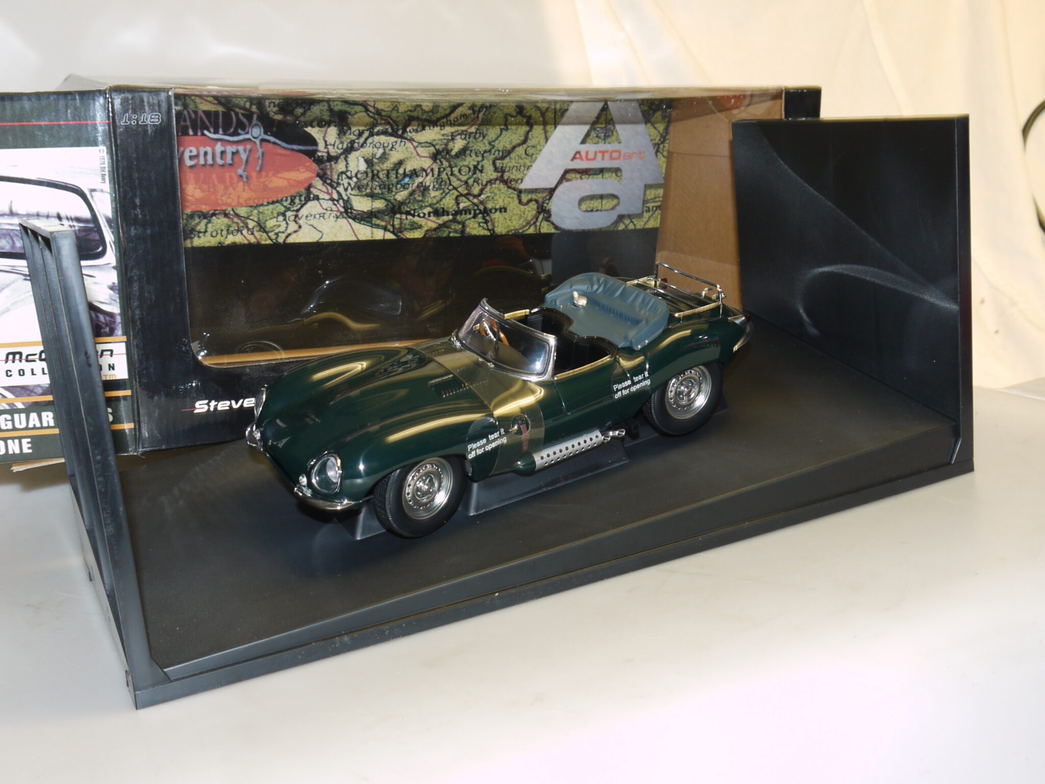 1:18 AUTOart Jaguar XK SS 1956 Steve Mcqueen grün, neuw./ovp