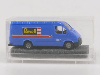 Praline 83702 FORD TRANSIT LIEFERWAGEN ‚REVELL‘, NEU