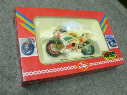 Neuer Preis! 13826 GUILOY 1:10 HONDA RC-45 'ARMUS', neu – Bild 6