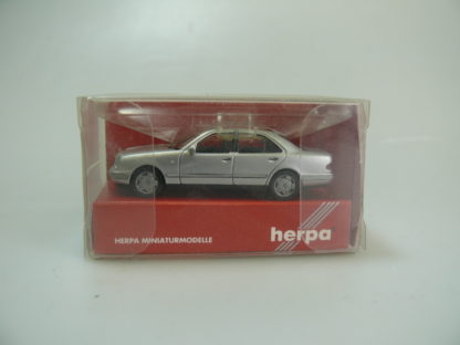 1:87 Herpa 031813 MB E280 silber-met., neu