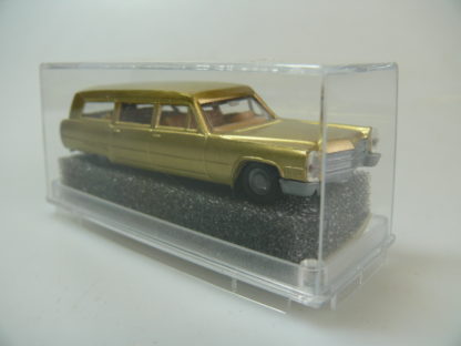 1:87 Praline 82903 CADILLAC KOMBI ‚GOLD‘ – NEU