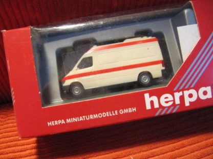 1:87 Herpa 042857 MB KTW “MEDIMOBIL”, neu