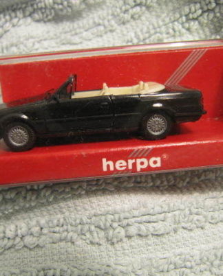 1:87 Herpa 2059 BMW 325i Cabrio dkl.grün, neu