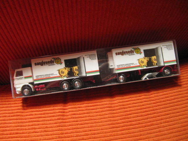 1:87 Albedo SCANIA KÜHL SZ “SANDSTEDE (NO.2)”, NEU