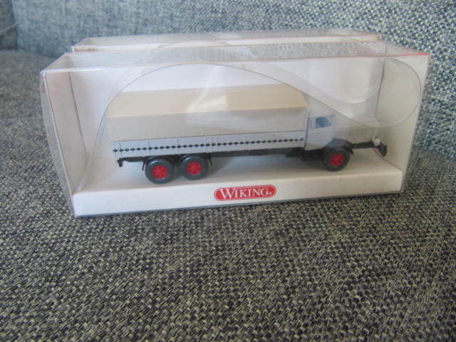 1:87 Wiking 843 01 23 MB L 10000, neu